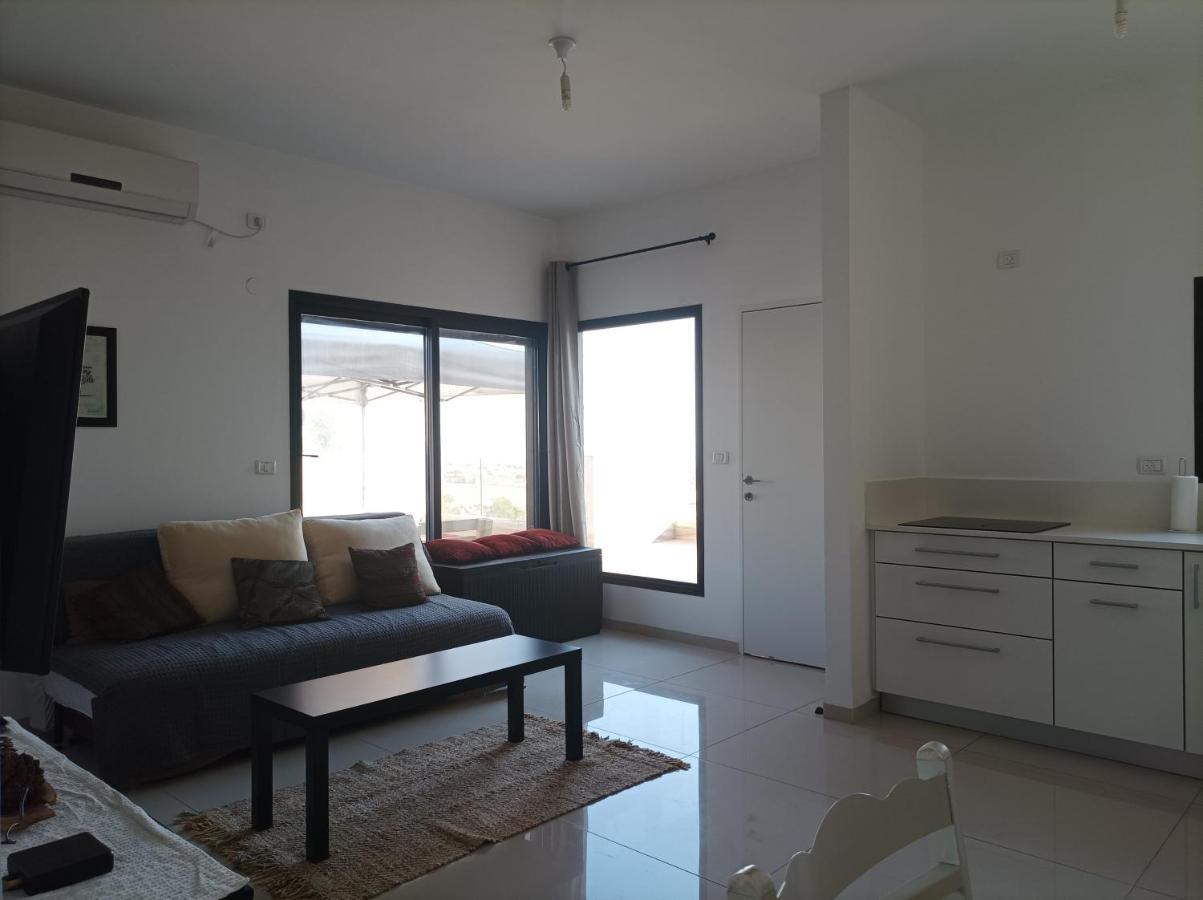 נוגה בגולן Katzrin Exterior foto