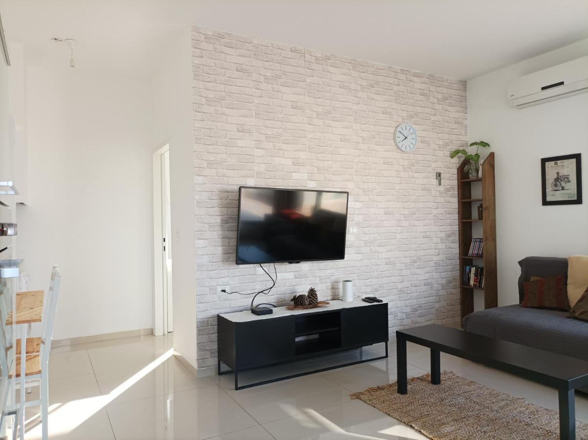 נוגה בגולן Katzrin Exterior foto